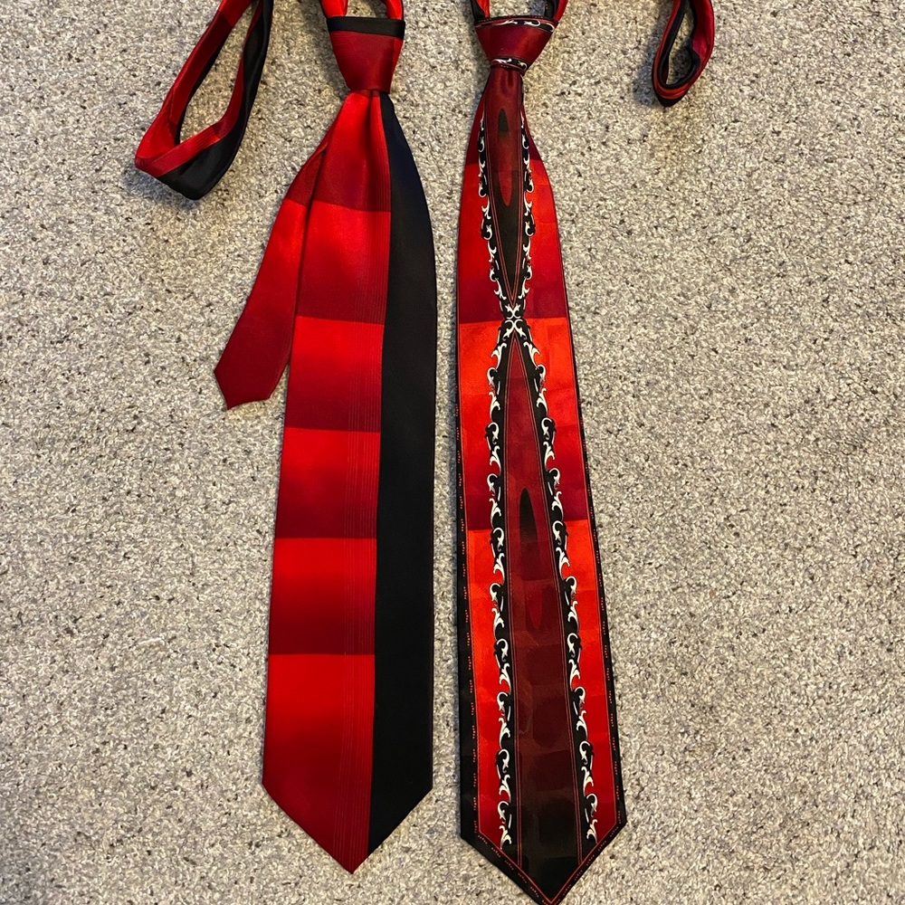 Red tie set